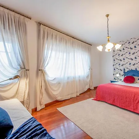 Amazing In With Indoor Swimming Pool, Wifi&5 Bedrooms *