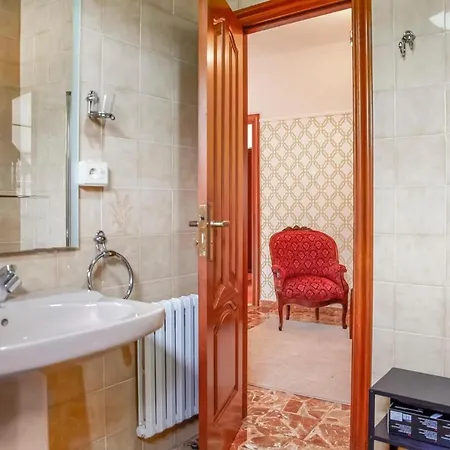 Сasa de vacaciones Amazing In With Indoor Swimming Pool, Wifi&5 Bedrooms